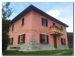 Thumbnail von Immogold Villa mit riesigem Grundstück am Wasser