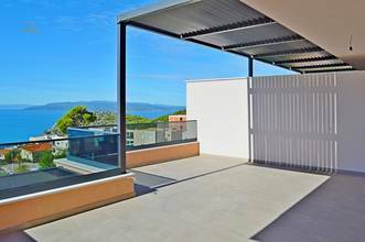 Thumbnail von Moderne Neubau-Doppelhaushälften mit Pool und Meerblick