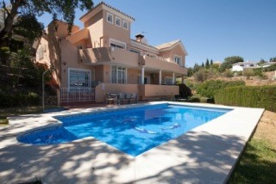 Luxus-Villa in Calahonda R2825267