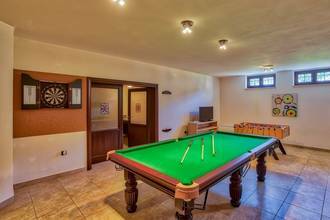 Thumbnail von Villa in attraktiver Lage nahe dem Meer