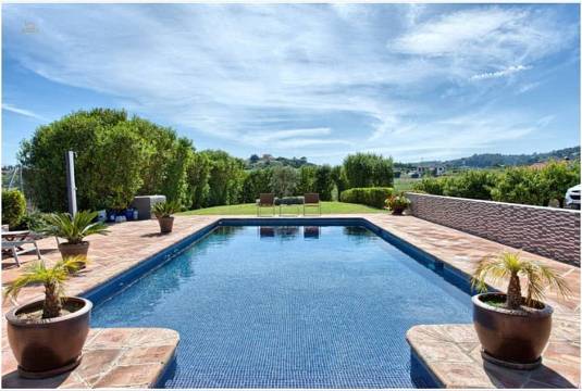 Luxus-Villa in Estepona R2793017