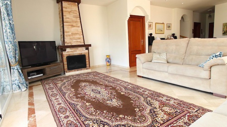 Thumbnail von Luxus-Villa in Atalaya R2775557