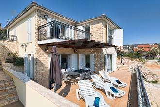 Thumbnail von Mediterranes Haus direkt am Meeresufer