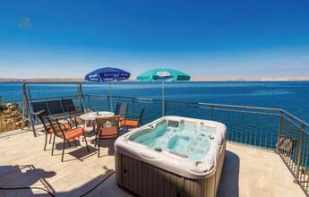 Thumbnail von Haus mit zwei Wohnungen direkt am Meer, Region Karlobag