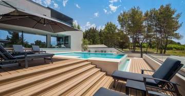 Thumbnail von Moderne Villa mit Swimmingpool mit Meerblick in Zadar
