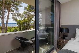 Thumbnail von Moderne Villa mit Swimmingpool mit Meerblick in Zadar