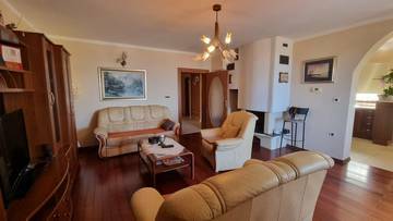 Thumbnail von Appartementhaus mit vier Wohnungen