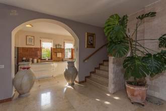 Thumbnail von Mediterrane Villa mit Swimmingpool und Meerblick