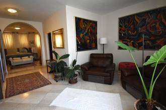 Thumbnail von Mediterrane Villa mit Swimmingpool und Meerblick