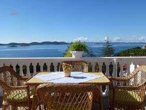 Thumbnail von Appartementhaus mit Panorama-Meerblick