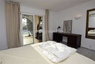 Thumbnail von Luxus-Villa in La Campana R2871674