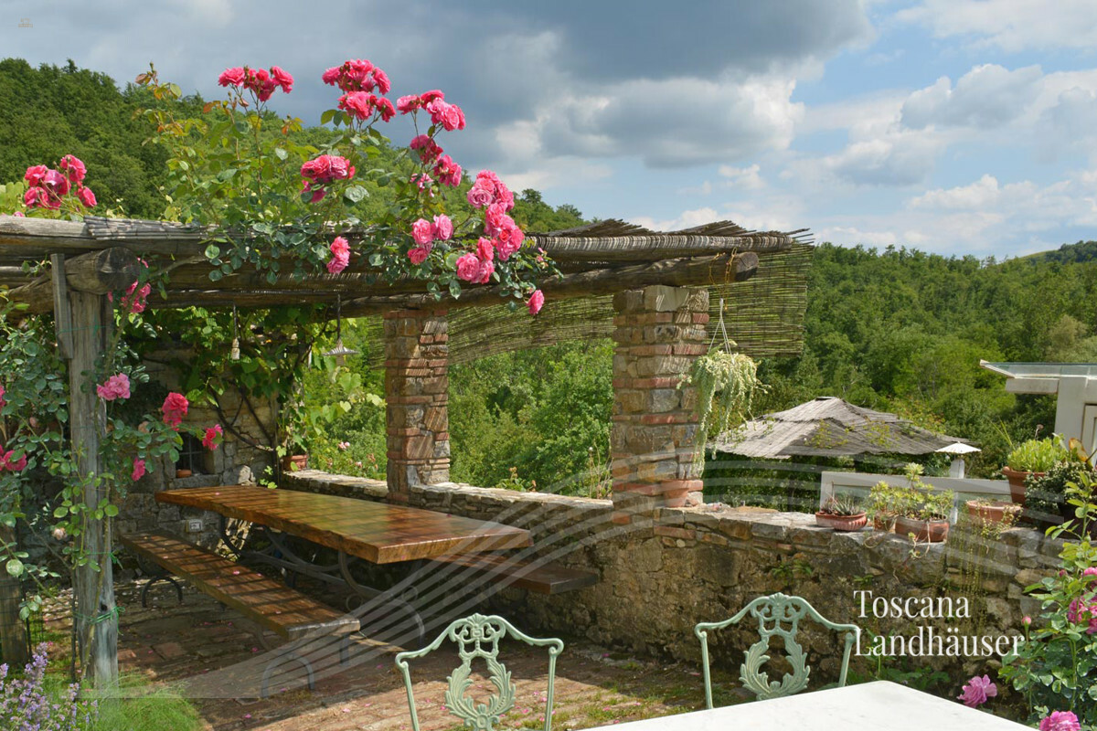 Thumbnail von Märchenhaftes Rustico im Chianti Gebiet mit Infinity-Pool