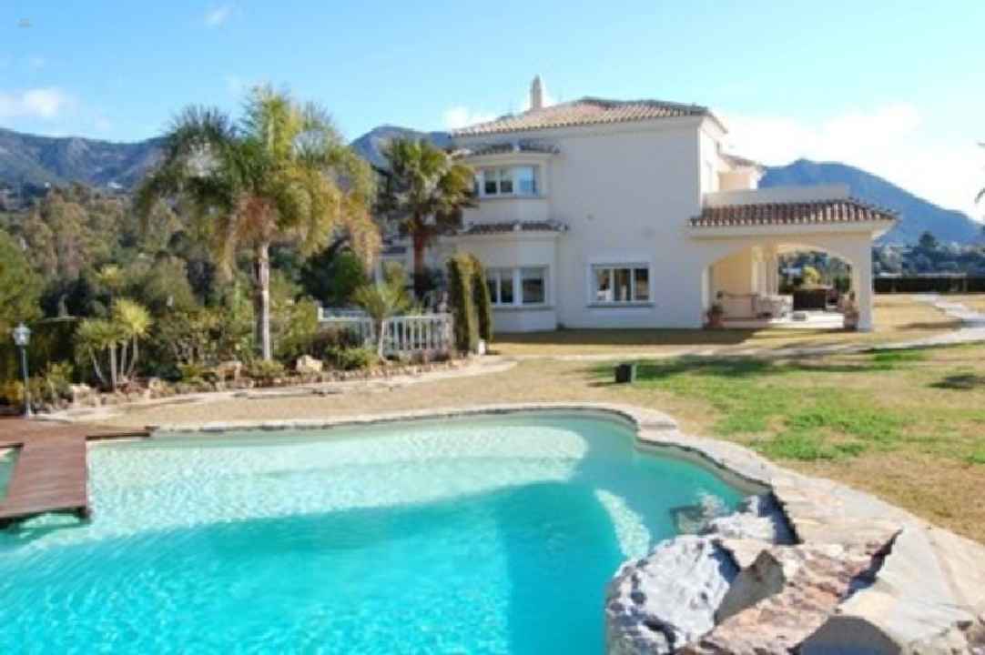 Luxus-Villa in Mijas R2873504