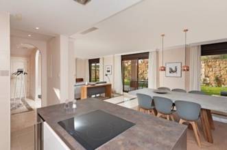 Thumbnail von Luxus-Villa in Estepona R2873516