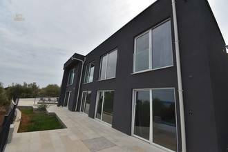Thumbnail von Moderne Villa mit Swimmingpool und Panorama-Meerblick