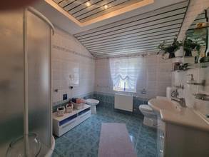 Thumbnail von Haus mit Swimmingpool und schönem Meerblick