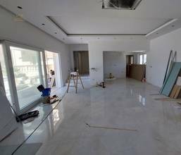 Thumbnail von Imposante Villa mit Panorama-Meerblick und Swimmingpool