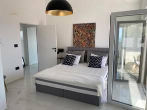 Thumbnail von Neue Villa im mediterranen Stil mit Swimminpool