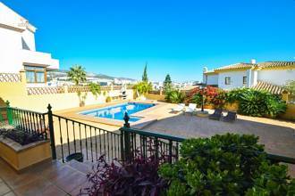 Thumbnail von Luxus-Villa in Benalmadena R2874038