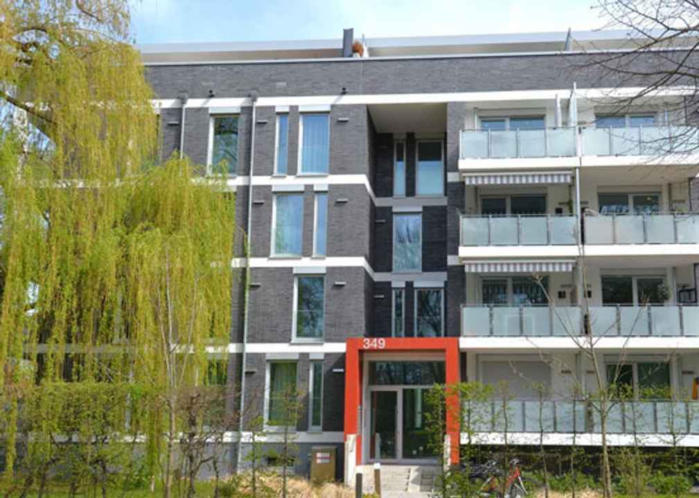 Moderne 3-Zi.- Penthous-Maisonette am Brentanobad - Frankfurt-Bockenheim