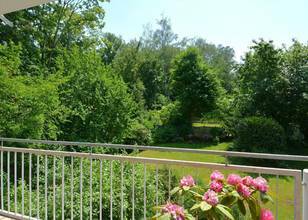 Thumbnail von 4-Zimmer Wohnung mit Balkon und Parkblick - Dreieich-Götzenhain