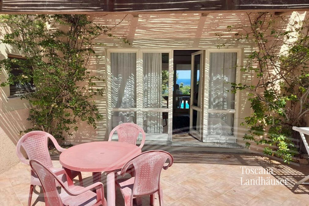 Thumbnail von Villa mit Pool und wunderschönem Meerblick