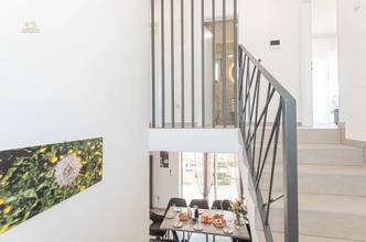 Thumbnail von Doppelhaushälfte mit Pool und Garten