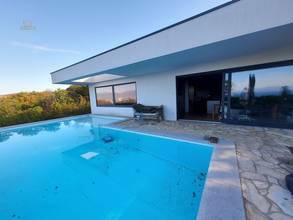 Thumbnail von Villa mit Infinity-Pool und Meerblick, Kostrena, Rijeka
