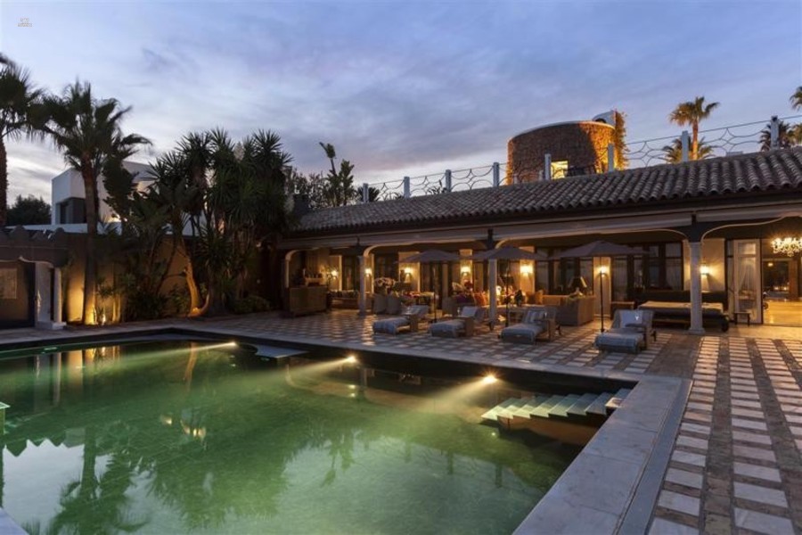 Luxus-Villa in Los Monteros R2258903