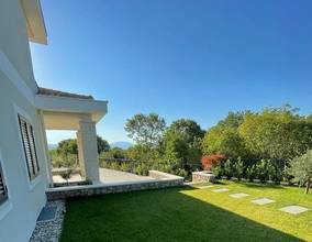 Thumbnail von Nieuwe villa met mediterrane elementen en zwembad in panoramalocatie met uitzicht op zee