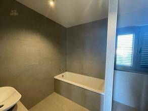 Thumbnail von Nieuwe villa met mediterrane elementen en zwembad in panoramalocatie met uitzicht op zee