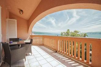 Thumbnail von Haus mit Pool und zwei Appartements