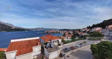 Thumbnail von Reihenhaus in traumhafter Lage mit Blick auf die Altstadt und das Meer