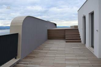 Thumbnail von Modernes Penthouse mit privater Dachterrasse und Swimmingpool