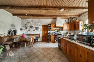 Thumbnail von Geräumiges Einfamilienhaus mit großen Garten