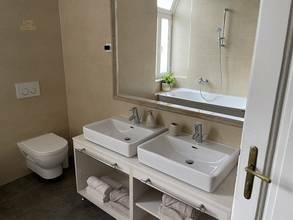 Thumbnail von Wohnung mit Panorama-Meerblick in einer Jugendstilvilla