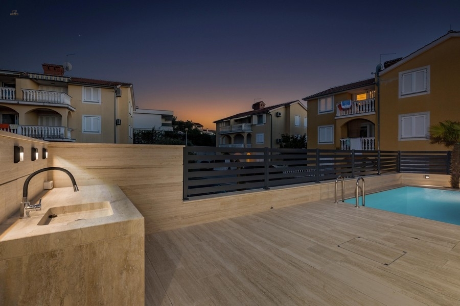 Thumbnail von Modernes Luxus-Appartement mit Pool