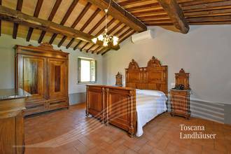 Thumbnail von Очаровательное природное каменное поместье с бассейном в панорамном расположении