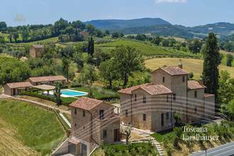 Thumbnail von Очаровательное природное каменное поместье с бассейном в панорамном расположении