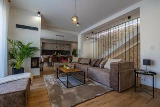 Thumbnail von Śródziemnomorska posiadłość z basenem i widokiem na morze, region Crikvenica