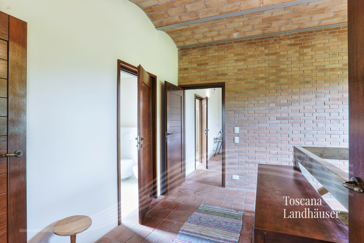 Thumbnail von Neubau im Rusticostil mit modernem Wohnkomfort und Pool