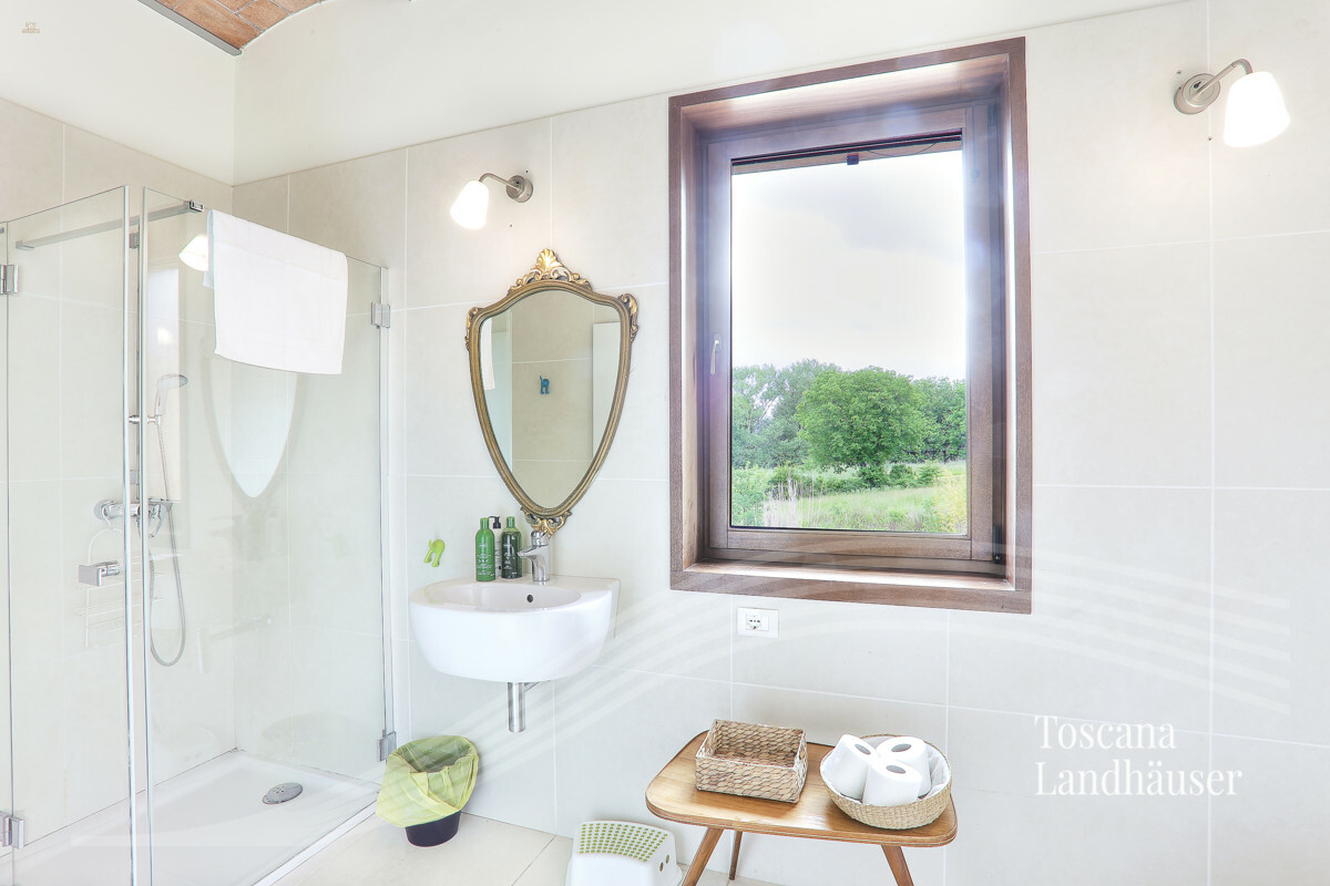 Thumbnail von Neubau im Rusticostil mit modernem Wohnkomfort und Pool