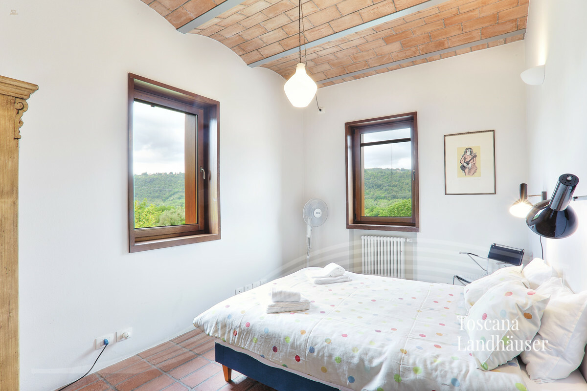 Thumbnail von Neubau im Rusticostil mit modernem Wohnkomfort und Pool