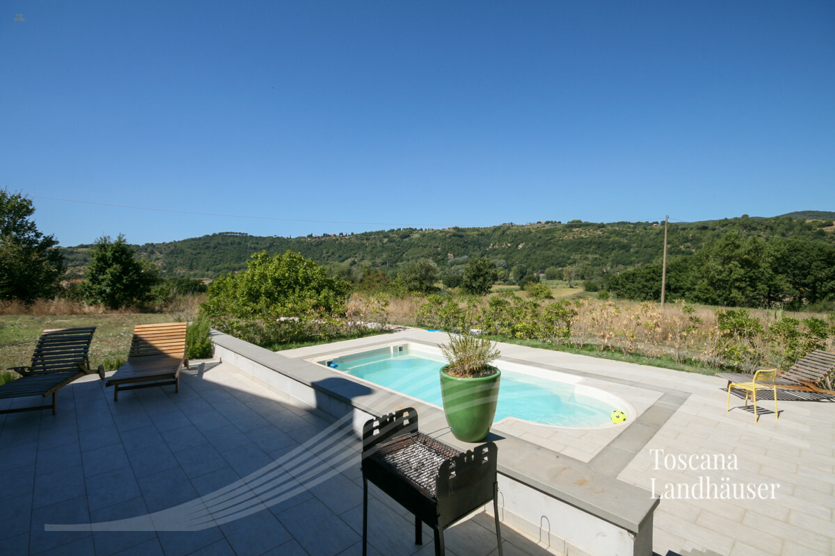 Thumbnail von Neubau im Rusticostil mit modernem Wohnkomfort und Pool