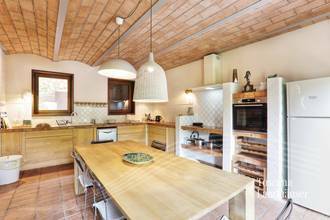 Thumbnail von Neubau im Rusticostil mit modernem Wohnkomfort und Pool