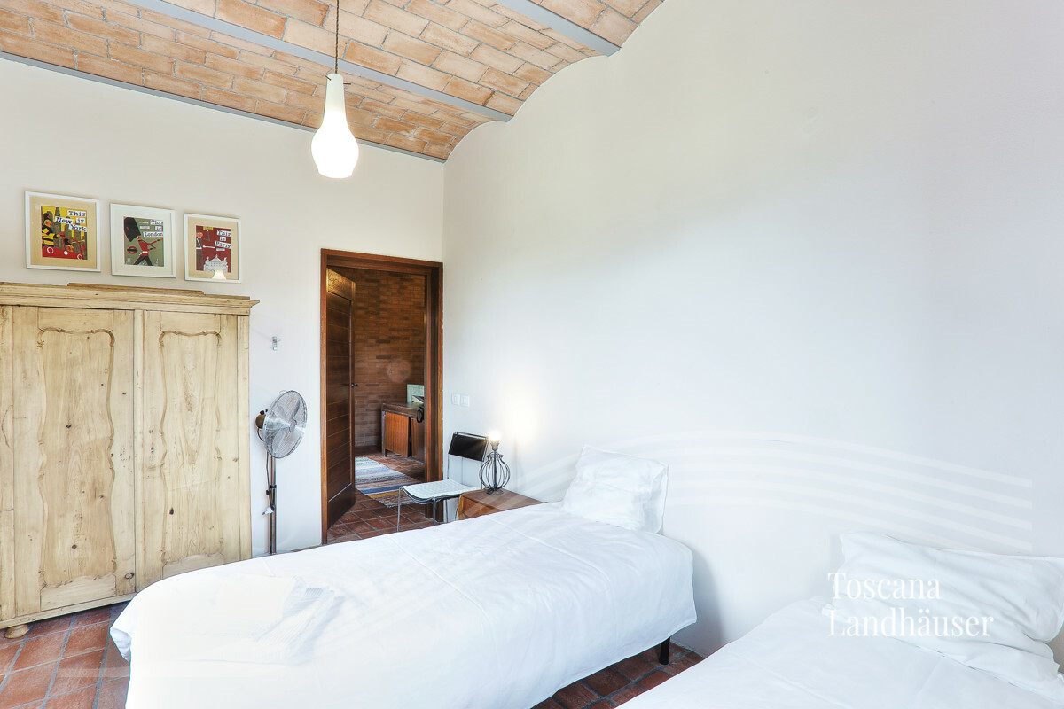 Thumbnail von Neubau im Rusticostil mit modernem Wohnkomfort und Pool