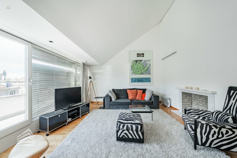 Thumbnail von Lichtdurchflutete Maisonette-Wohnung mit Dachterrasse, Nähe Arenbergpark