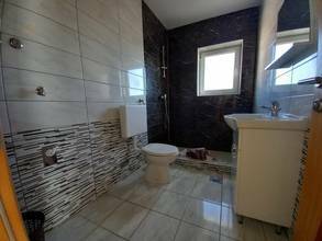 Thumbnail von Mehrfamilienhaus in Novalja, Insel Pag mit Meerblick