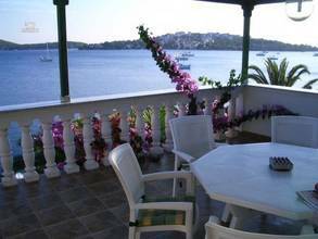 Thumbnail von Haus mit drei Wohnungen in der 1. Reihe zum Meer