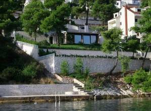 Thumbnail von Repräsentative Villa direkt am Meer, Insel Ciovo